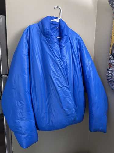 Yeezy x Gap Round Jacket Red size S - Gem Yeezy x Gap Round Jacket Red size S - Gem