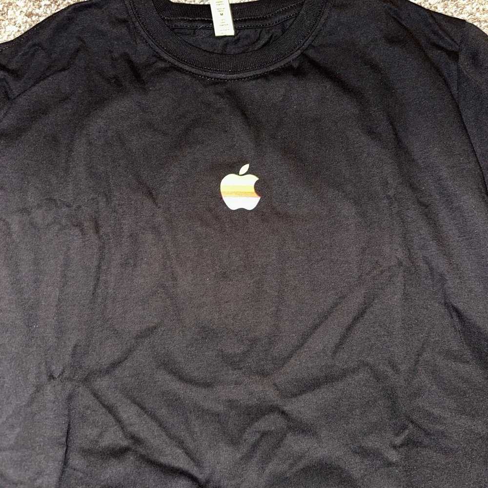 Exclusive Apple Park T-Shirt - Gem