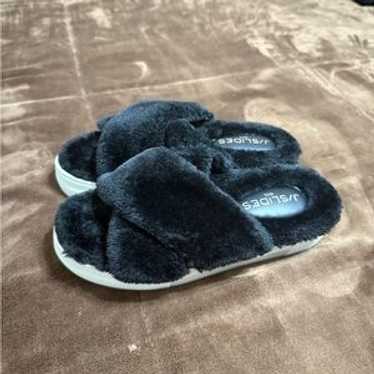 Woman’s Size 6 J/Slides - image 1