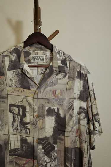 トップス WACKO MARIA Photo Collage Print Aloha S WOLF'S HEAD and WACKO MARIA teams up for a collection of
