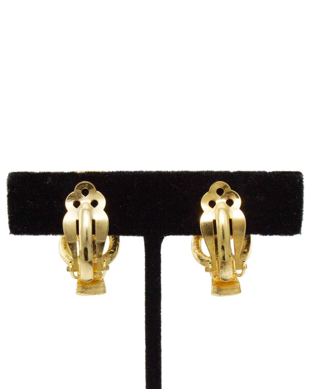 Kenneth Jay Lane Cream and Gold Enamel Twisted Ci… - image 3