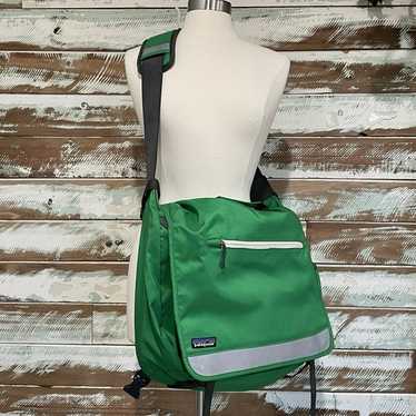 バッグ 90s vintage patagonia messenger bag Y2K 90s vintage patagonia messenger bag Y2K - メルカリ