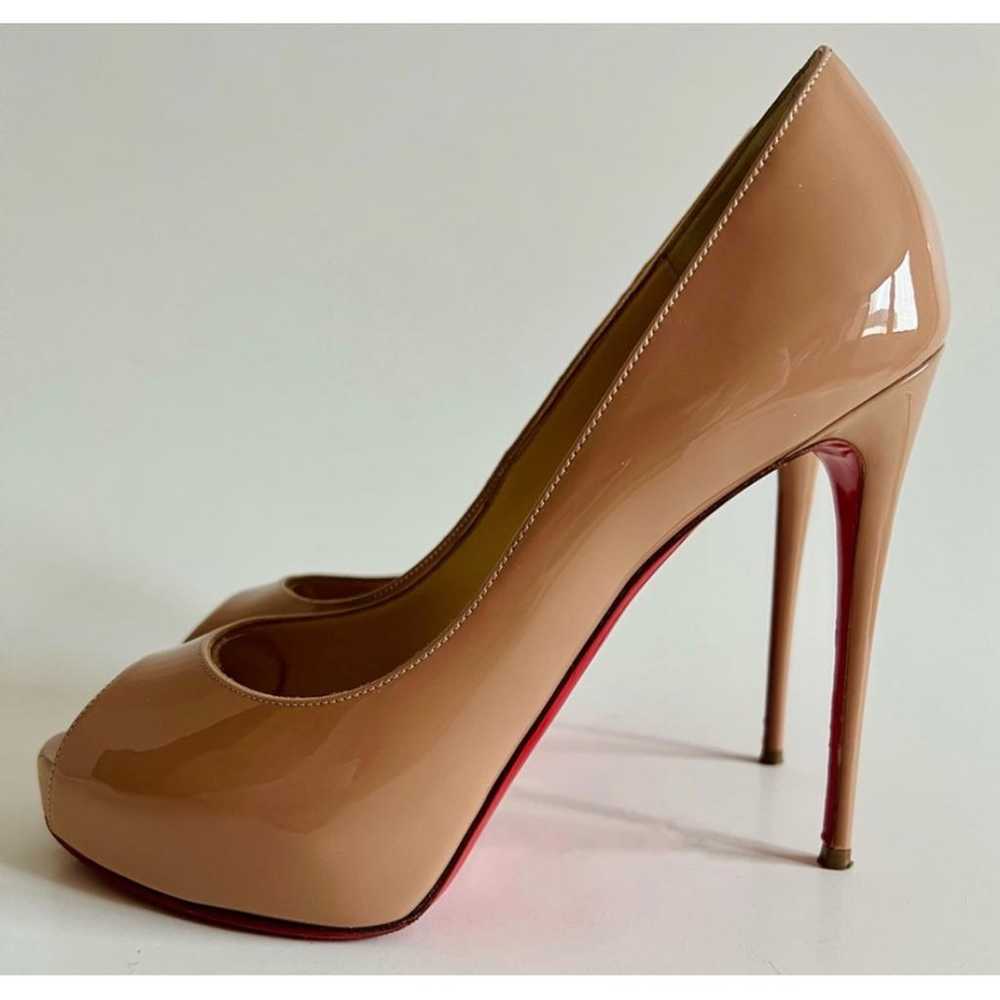 Christian Louboutin Very Privé patent leather hee… - image 4