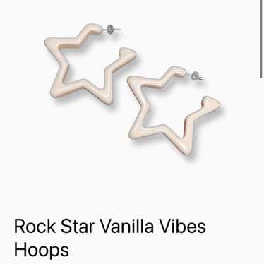 Nip Sparklemuse Cream Star Earrings - image 1