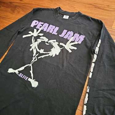 Vintage Rare 90s PEARL JAM Alive Tshirt L. Blue/Lilac SINGLE