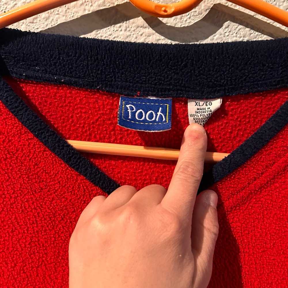 VINTAGE WINNIE THE POOH CREWNECK - image 2