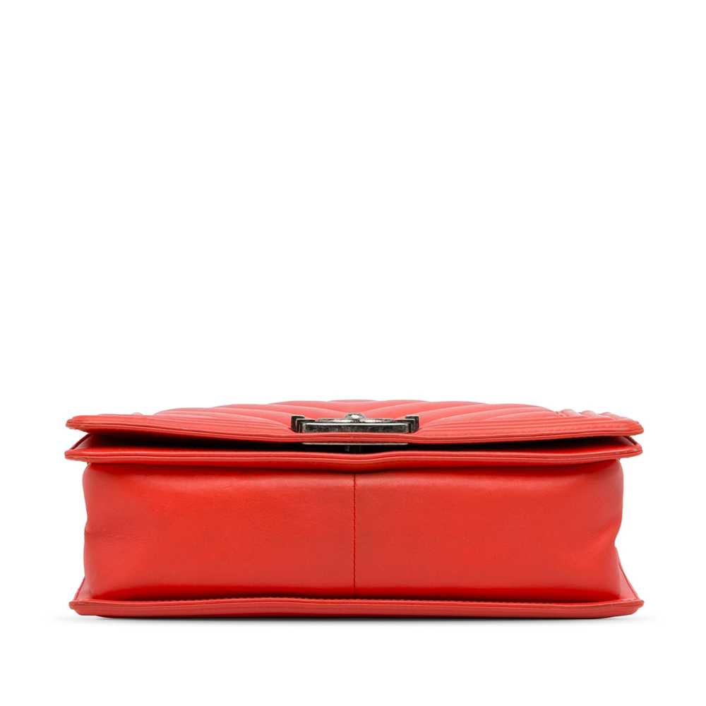 Red Chanel Medium Calfskin Chevron Boy Flap Cross… - image 5