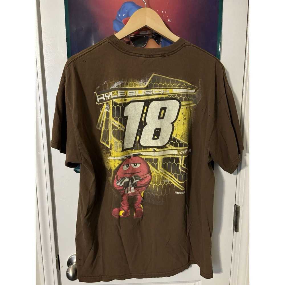 Other vintage #18 Kyle Busch XL faded M & Ms brow… - image 2