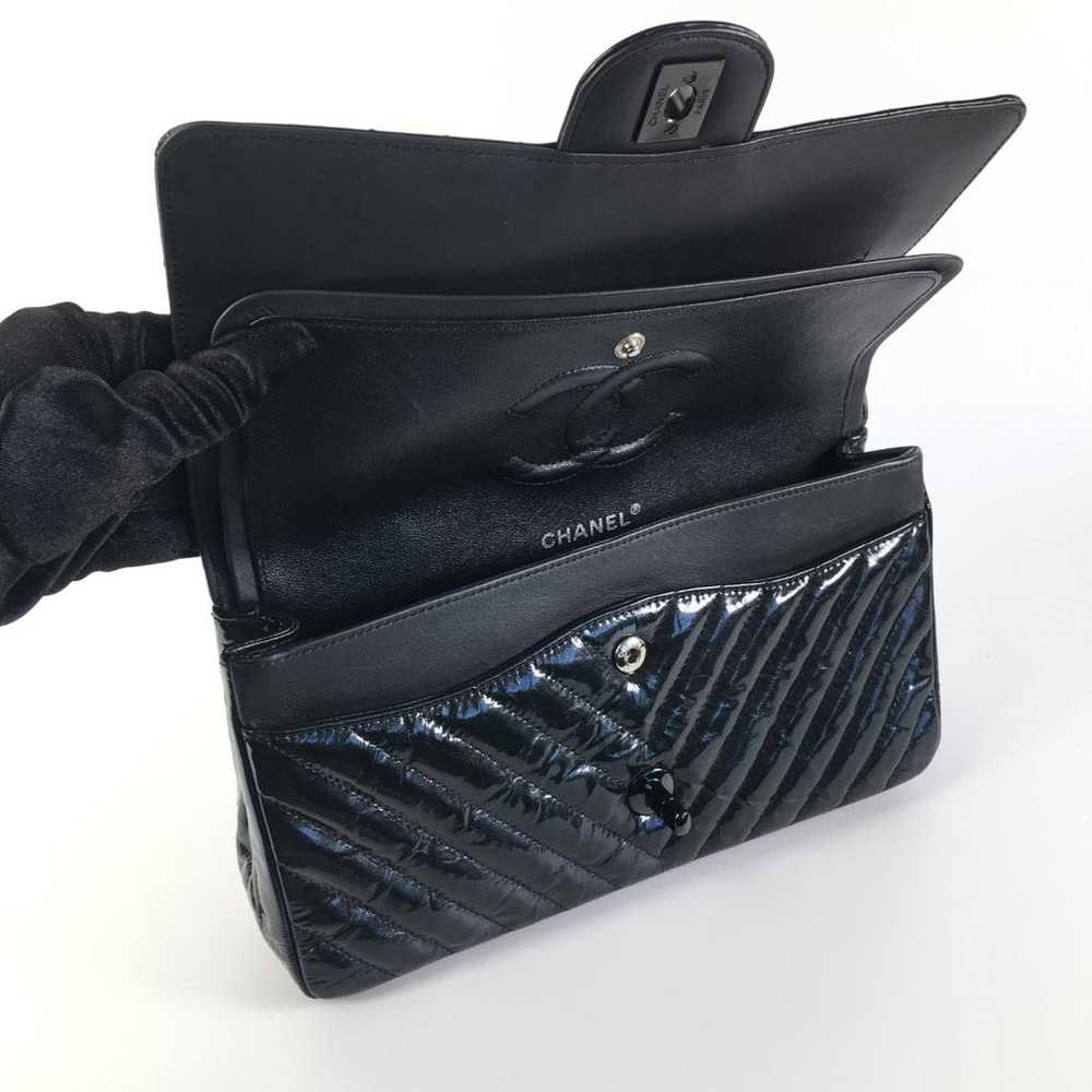 Chanel Timeless/Classique leather handbag - image 11