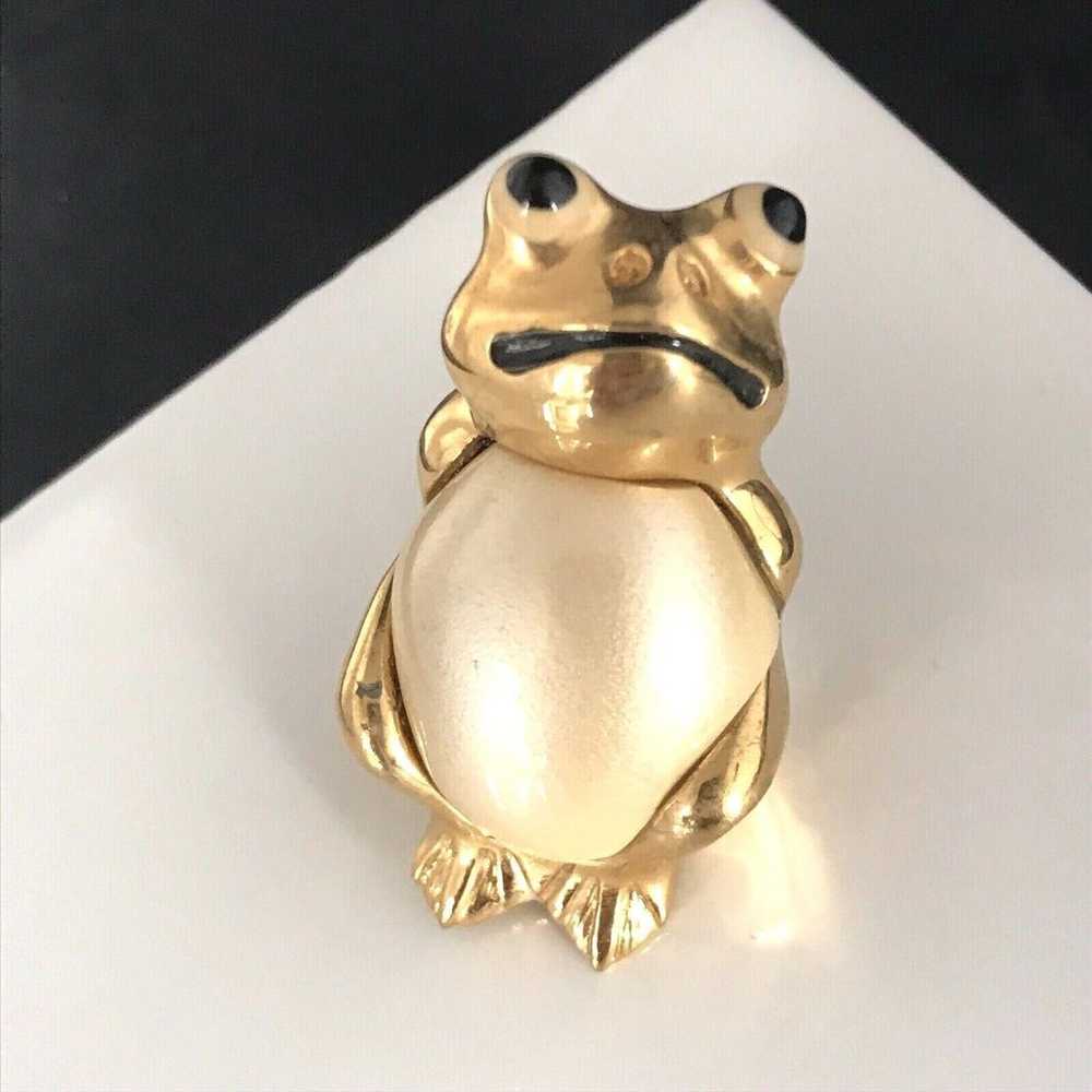 Vintage Kenneth J Lane Pin Frog Simulated Pearl B… - image 4