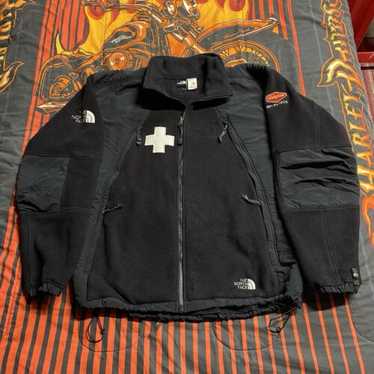 ノースフェイス　ski patrol jacket 90s The North Face Futurelight Jacket Ski Patrol Red Cross