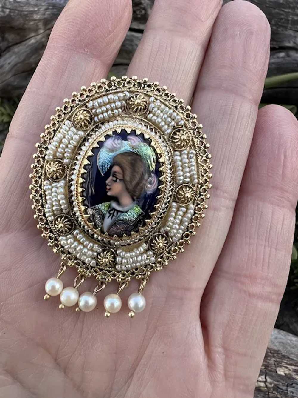 14K Yellow Gold French Enamel Portrait Pin - image 5