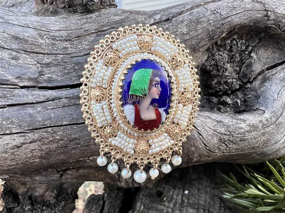 14K Yellow Gold French Enamel Portrait Pin - image 5
