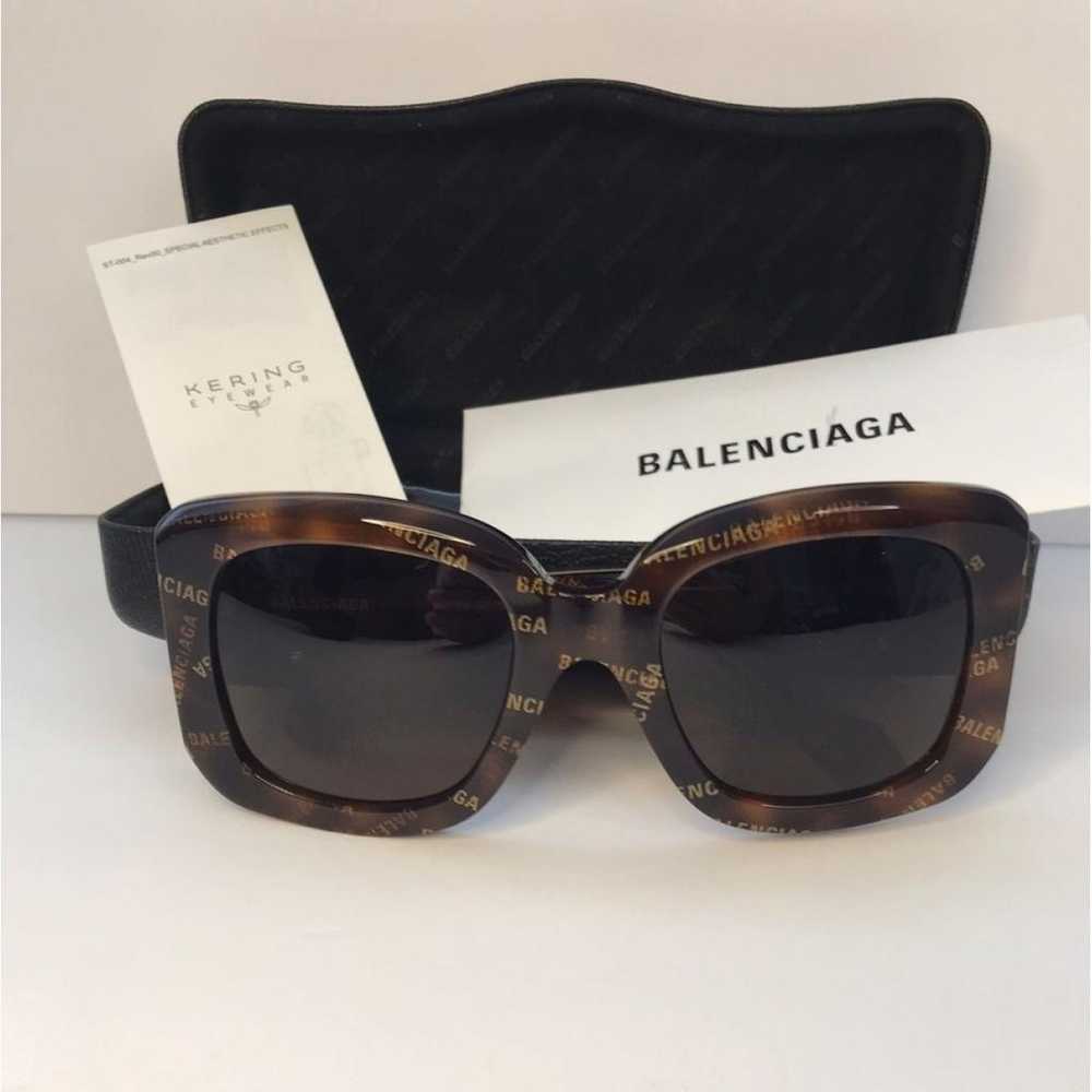 Balenciaga Oversized sunglasses - image 10
