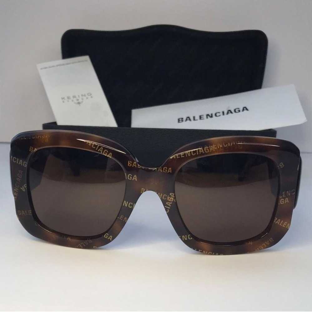 Balenciaga Oversized sunglasses - image 11