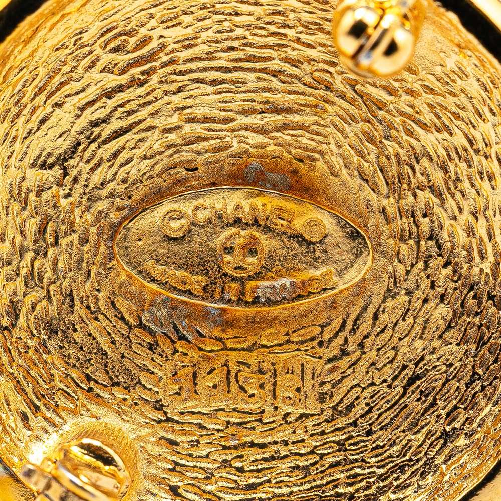 Gold Chanel Gold Plated CC Round Brooch - image 3