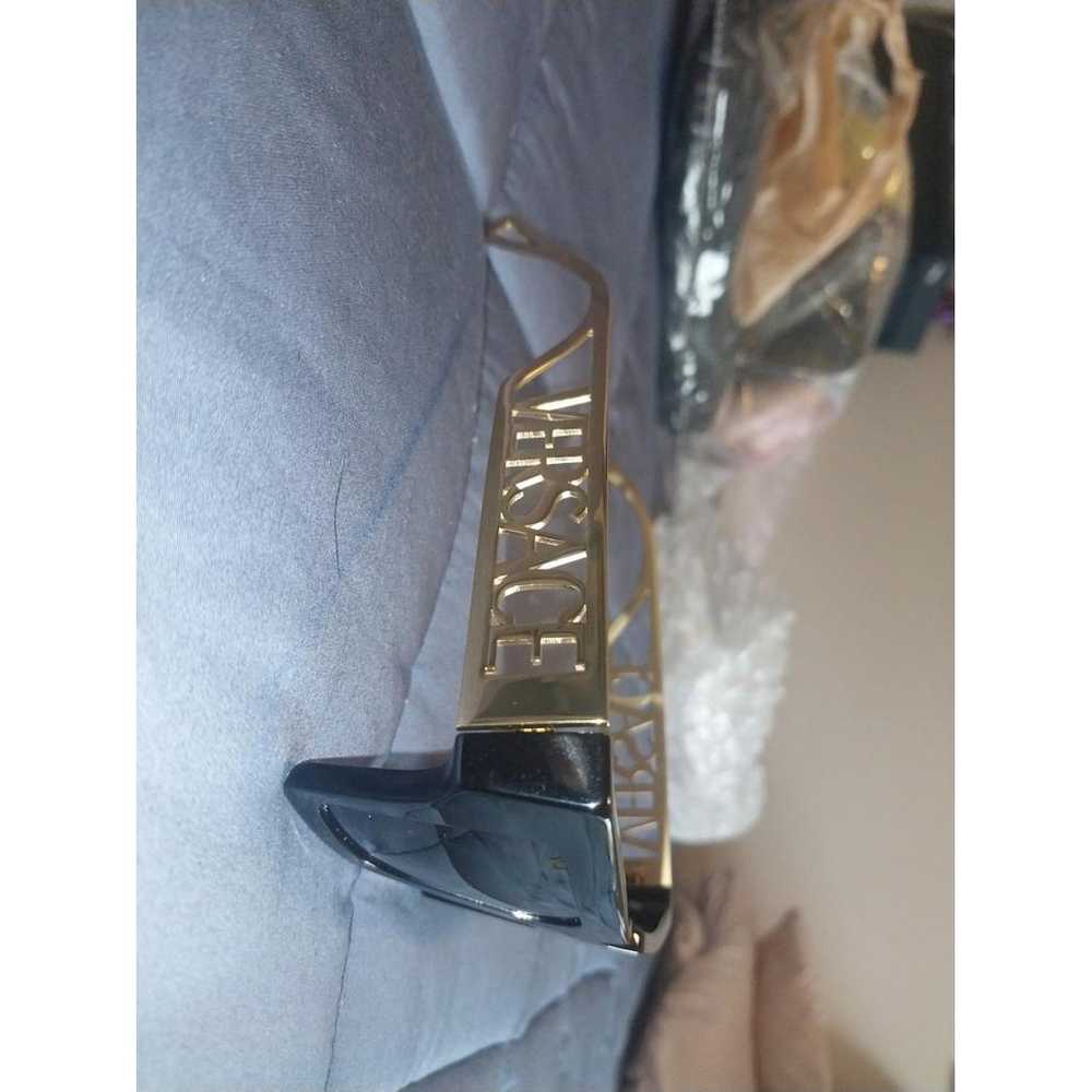 Versace Oversized sunglasses - image 6