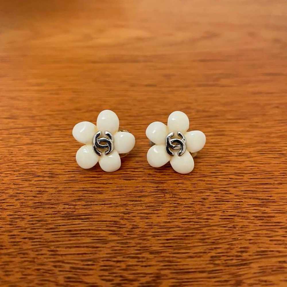 Chanel Vintage Camellia x Coco Mark Earrings, Whi… - image 5