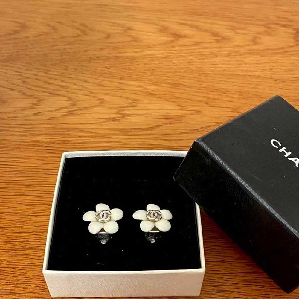 Chanel Vintage Camellia x Coco Mark Earrings, Whi… - image 6