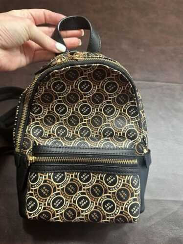 アリア　MARC JACOBS ブラックバックパック MARC JACOBS ブラックリュック バックパック バッグ 黒