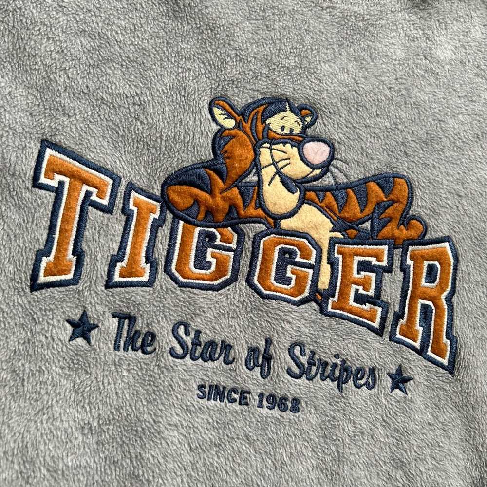 Vintage Disney Winnie The Pooh Tigger Sweatshirt - image 2