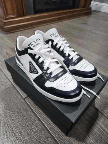 関税送料無料【PRADA】Two-tone leather Downtown sneakers Buy Prada Downtown Leather 'White Black' - 2EE364 3LKG F0T8F