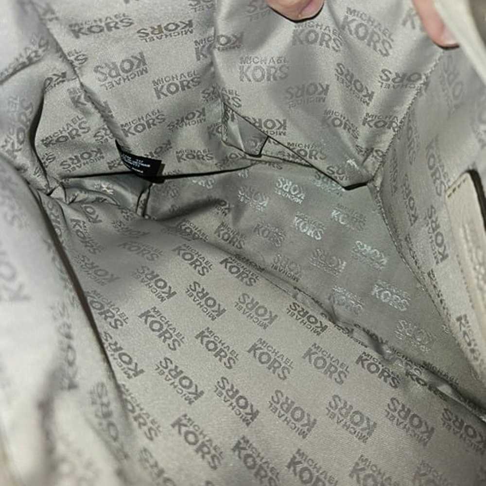 Michael Kors purse - image 5