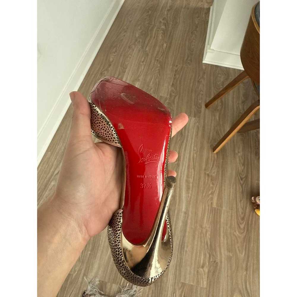 Christian Louboutin Iriza patent leather heels - image 6