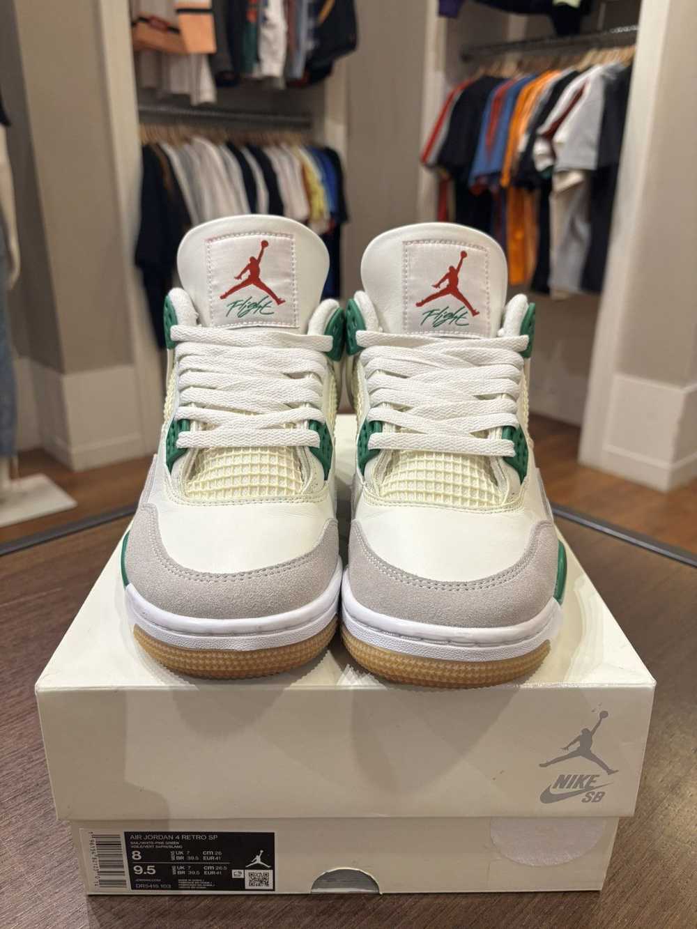 Jordan Brand × Nike Jordan 4 Retro SB Pine Green - image 3