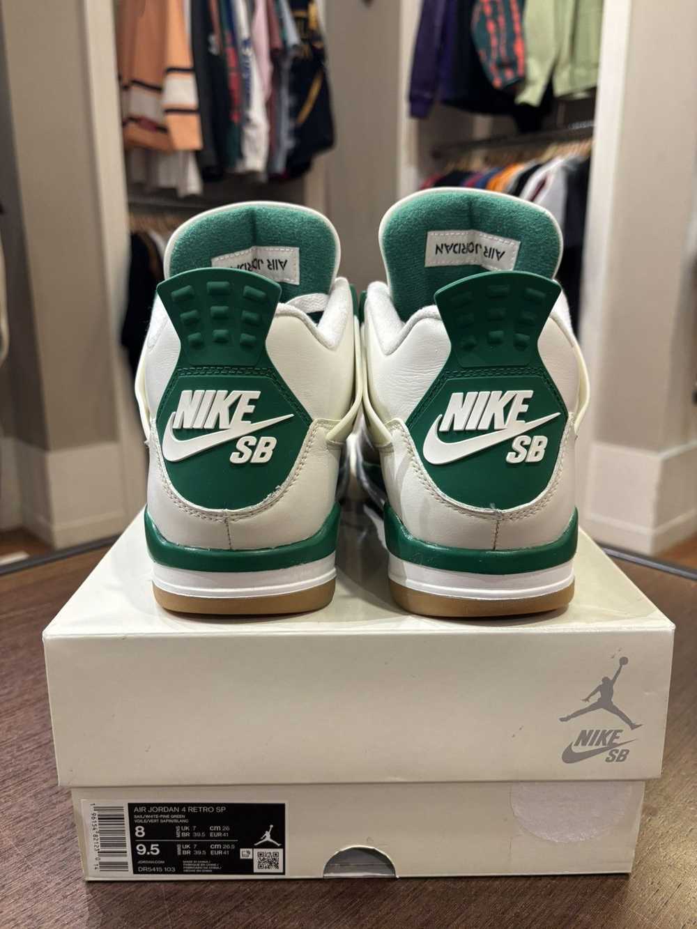 Jordan Brand × Nike Jordan 4 Retro SB Pine Green - image 4