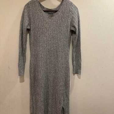 Gray ribbed knit long-sleeve dress - image 1