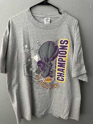 Lakers × NBA × Vintage Los Angeles Lakers 2004 Vin