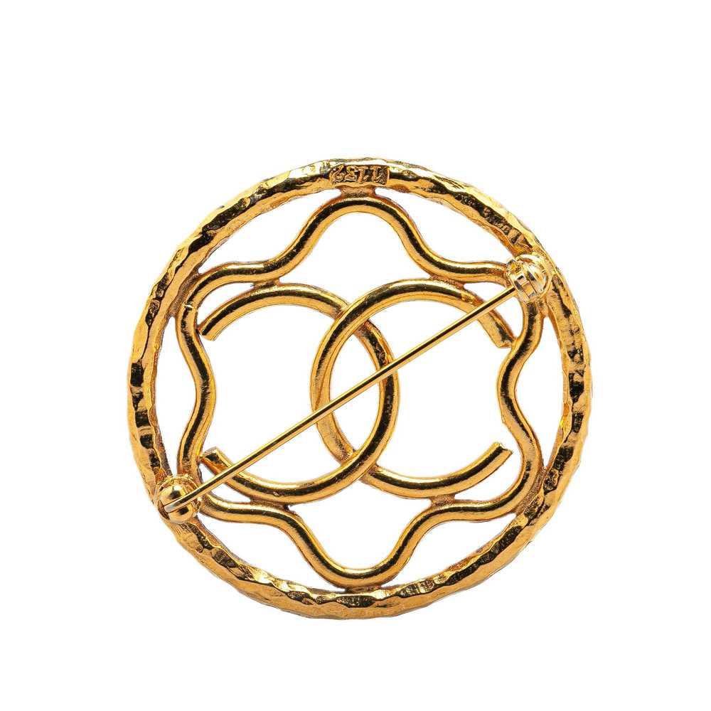 Chanel Gold Gold Plated CC Flower Brooch - image 2