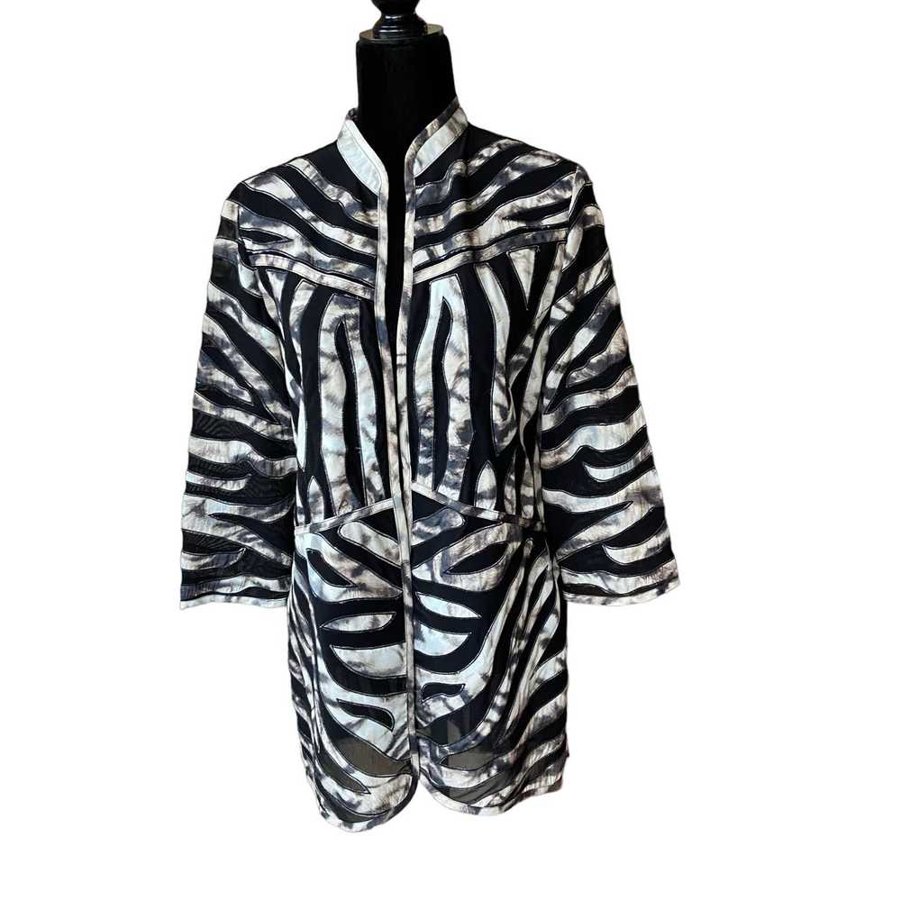 Chicos Chico's Travelers Collection Tiger Striped… - image 3