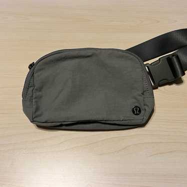 LULULEMON EVERYWHERE BELT BAG