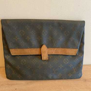 Authentic Louis Vuitton monogram clutch