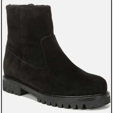 Vince Classic Black Boots Shearling Distressed Siz