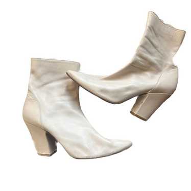 BY FAR Pointed Toe Leather Boots Cream Sz 38 (US 8