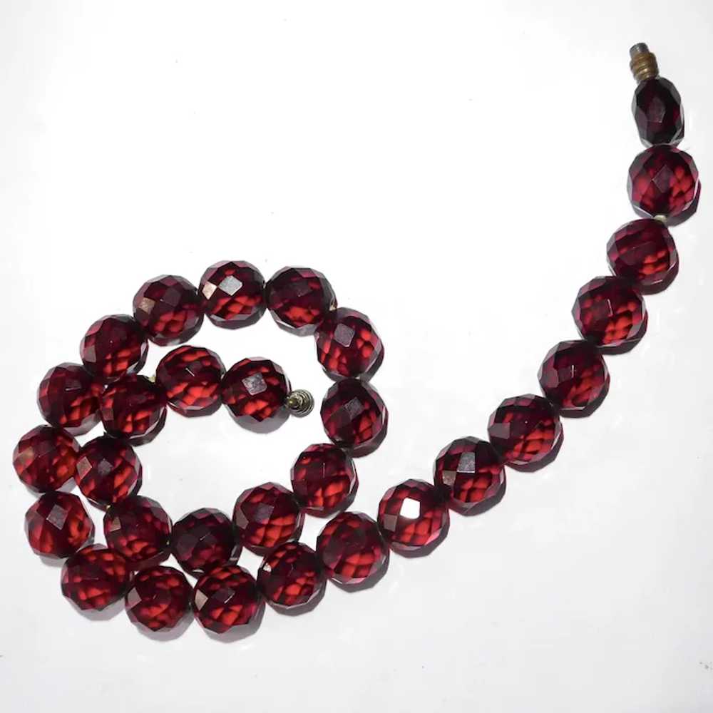 Cherry Amber Faceted Bakelite Choker Necklace - image 12