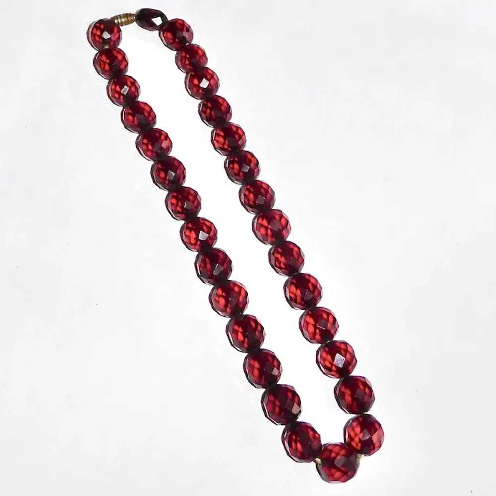 Cherry Amber Faceted Bakelite Choker Necklace - image 7