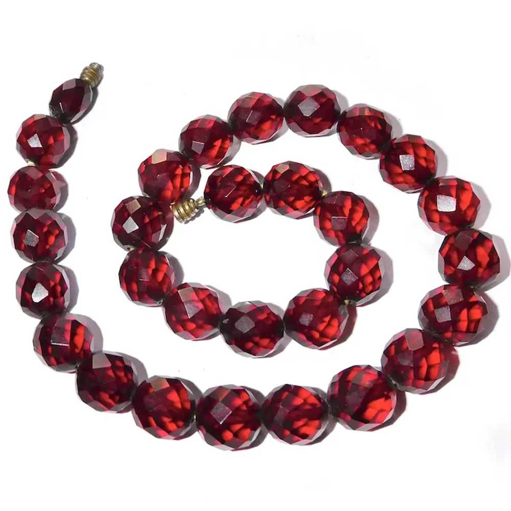 Cherry Amber Faceted Bakelite Choker Necklace - image 9