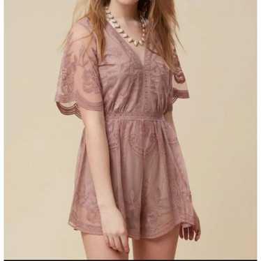 Altar'd State Bellwood Blush Pink Lace Romper Size