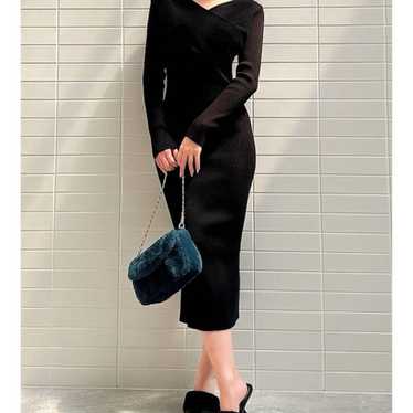 RESEXXY Front Cross Knit Dress Black