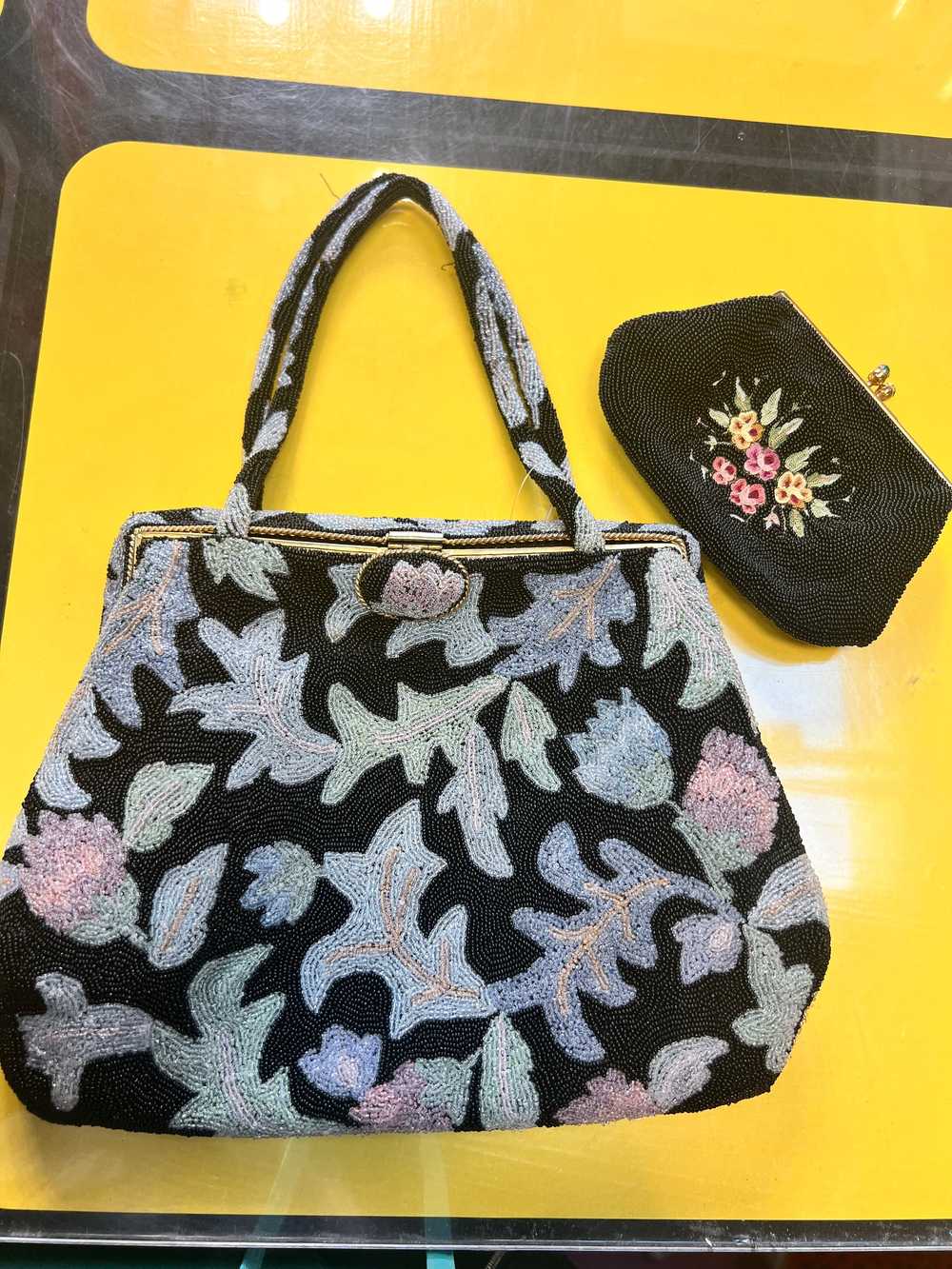 40’s-50’s Black Beaded Leaf Pattern Purse - image 3