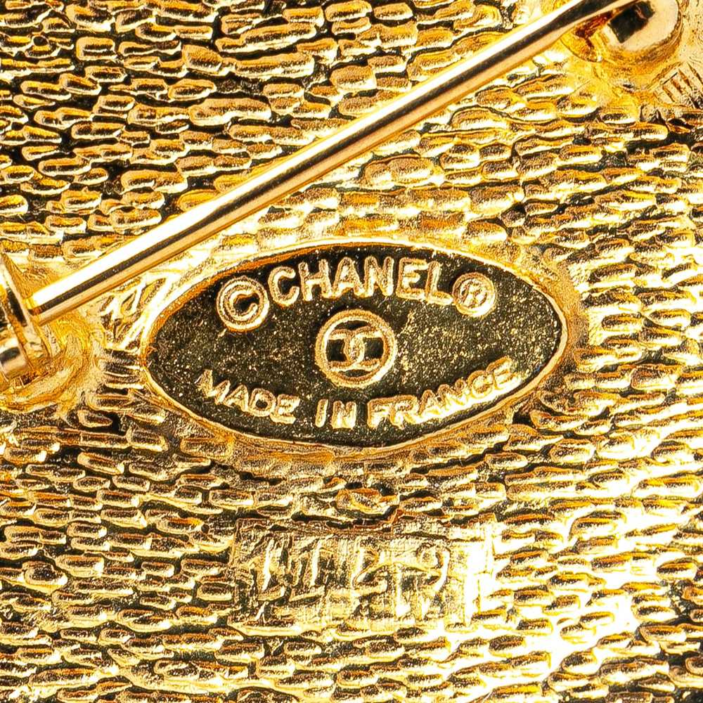 Chanel Gold Gold Plated CC Horsetop Brooch - image 3