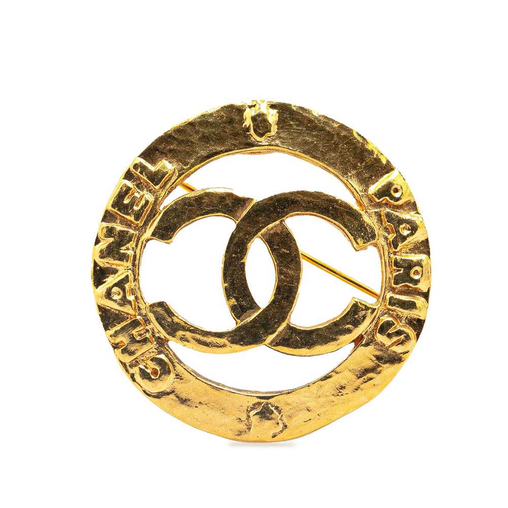 Chanel Gold Gold Plated CC Round Brooch - image 1