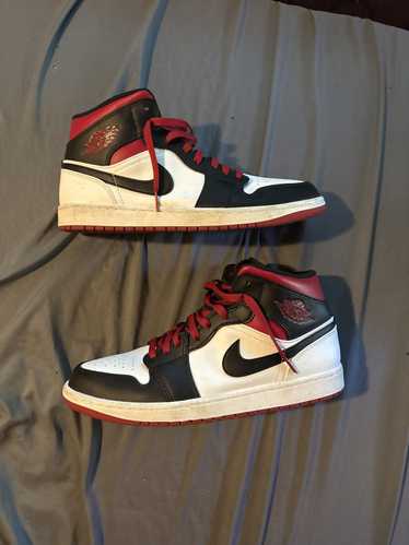 Jordan Brand Air Jordan 1 mid