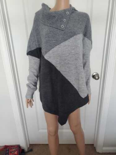 Woman’s DB Sunday oversized lightweight sweater L… - image 1