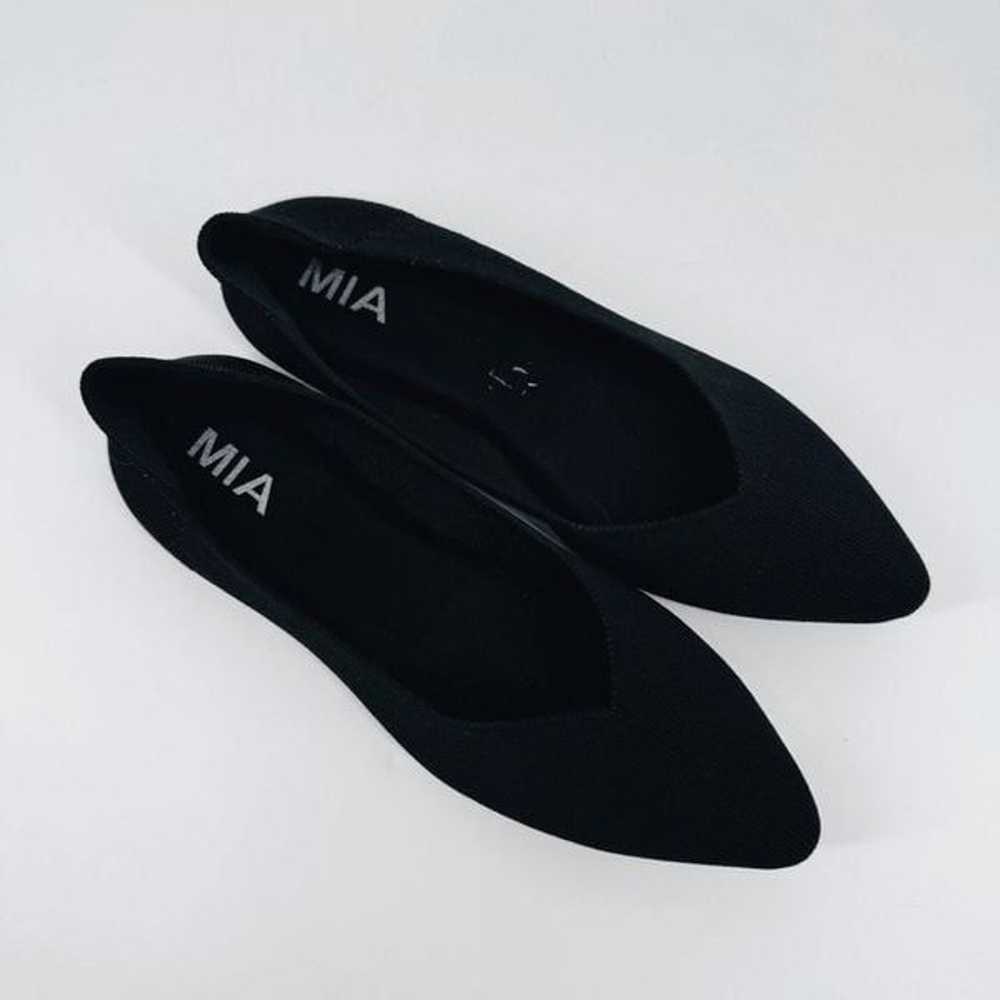 Mia Kerri Black Flats Pointed Toe Size 7  NWOT - image 4