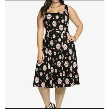 Torrid Black Floral Skull Dress Size 16